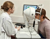 «Тревожные звоночки»: когда спешить к офтальмологу?