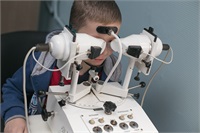 Verificați vederea copilului la centrul de chirurgie oftalmologică 
